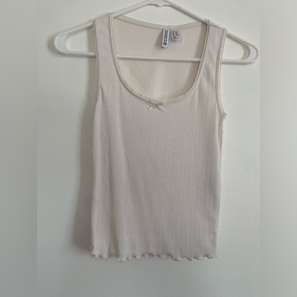 H&M Tops - H&M Cream Ribbed Scoop Neck Tank Top